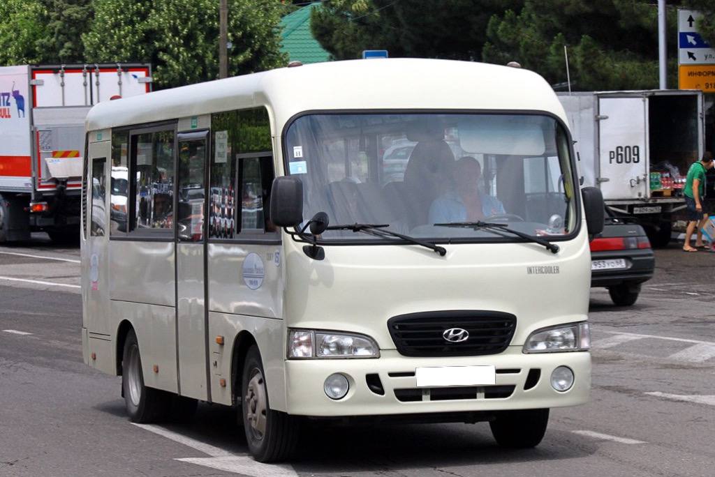 Hyundai County